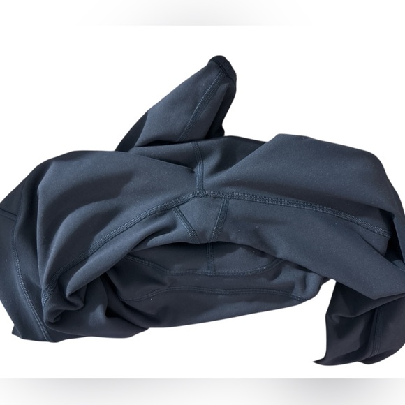 Lululemon Invigorate High-Rise Crop‎ 23" True Navy Size 4 - Picture 6 of 9